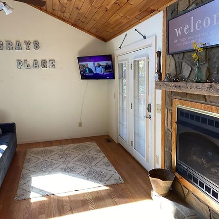 Gray'S Place On Cosby Creek - 2 Bedrooms, 2 Baths, Sleeps 6 Home ภายนอก รูปภาพ