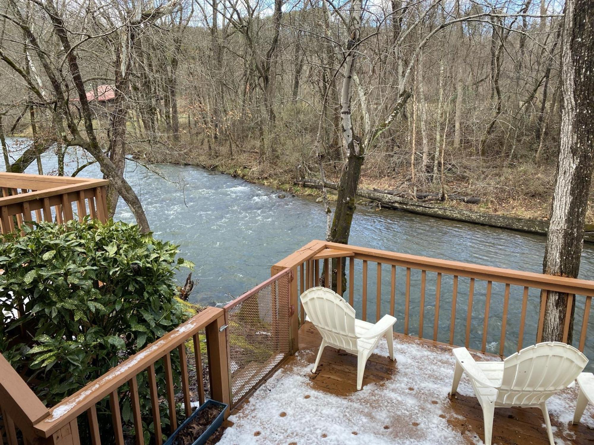 Gray'S Place On Cosby Creek - 2 Bedrooms, 2 Baths, Sleeps 6 Home ภายนอก รูปภาพ